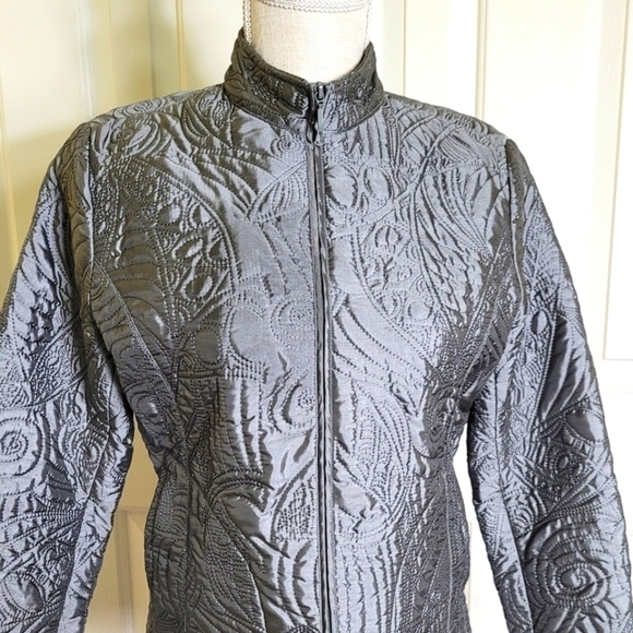 Chicos Womens Jacket Quilted Silver Grey Front Zip Long Sleeve Size - Picture 1 of 7